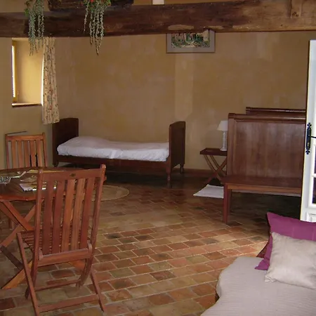 D'hote Au Domaine De La Miottiere Frühstückspension